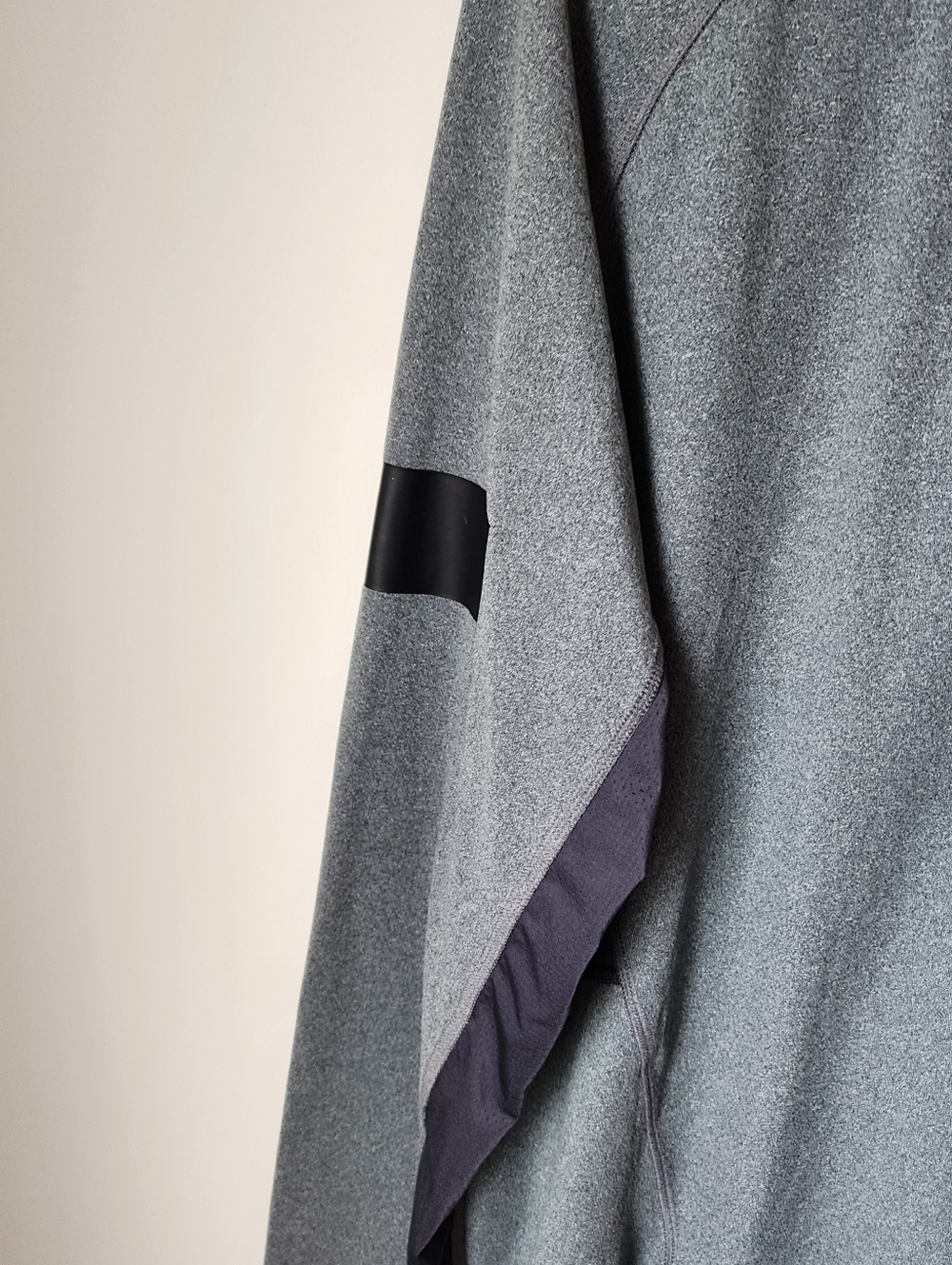 Pullover - Picture 4 of 10